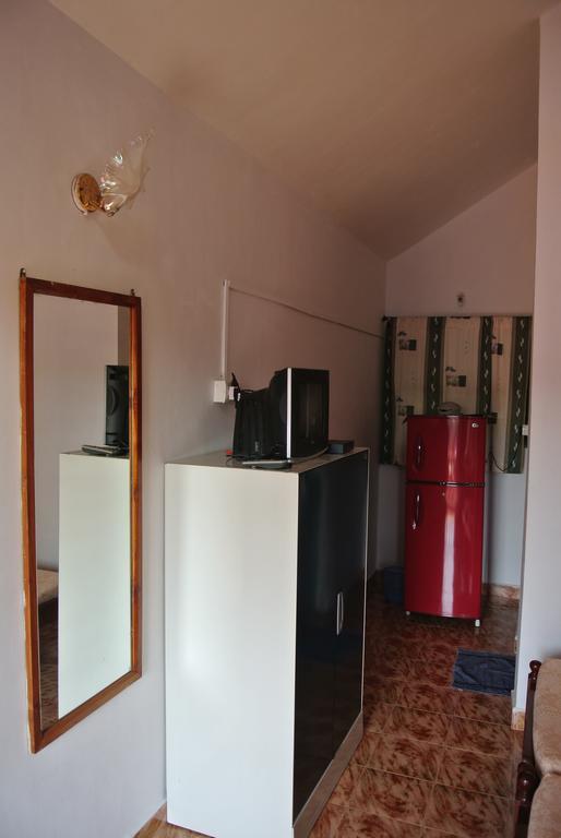Arjun Villa Guest House Andžuna Pokoj fotografie