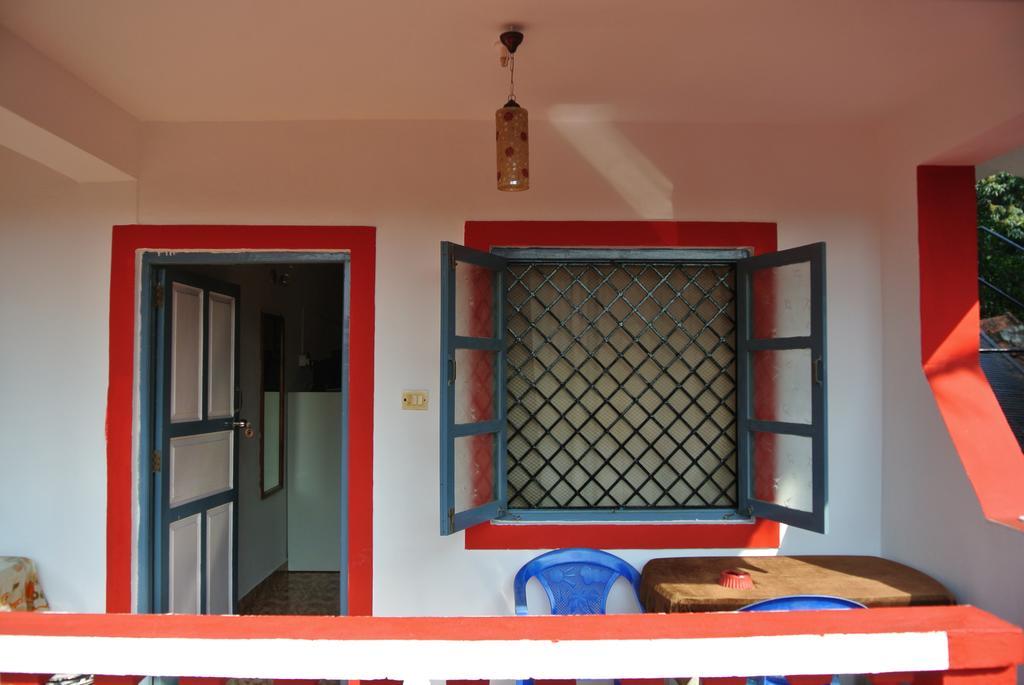 Arjun Villa Guest House Andžuna Pokoj fotografie