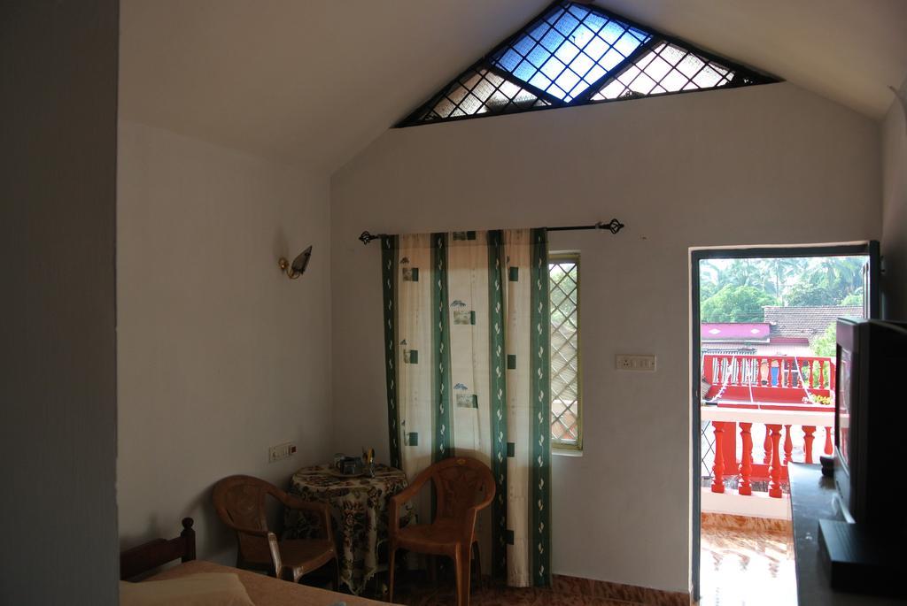 Arjun Villa Guest House Andžuna Pokoj fotografie